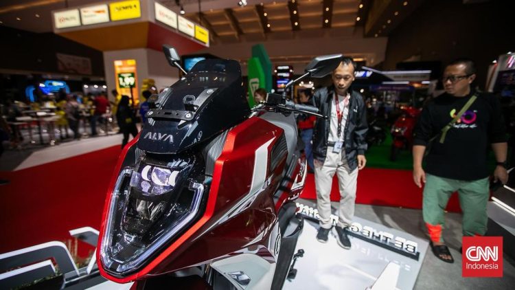 Lanjutkan Subsidi Motor Listrik Rp7 Juta dari Anggaran Sendiri