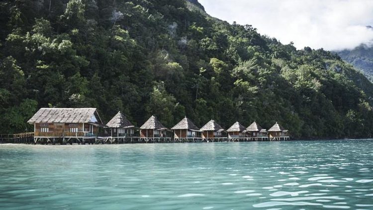 Media Asing Soroti Pantai Surga di RI yang Terabaikan Karena Bali