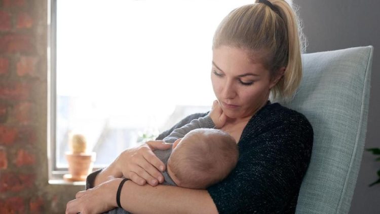 Suami dan Kantor Mendukung Ibu Menyusui untuk Sukses ASI Eksklusif