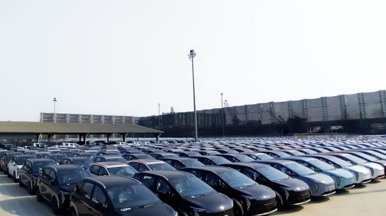 Impor Mobil Listrik Dapat Insentif, Beberapa Pemasok Otomotif RI Lakukan PHK