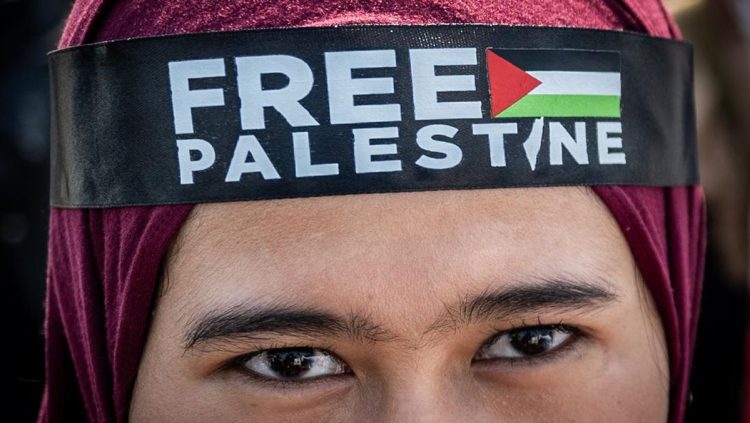 Damon Albarn dan James Blake Gelar Konser untuk Palestina di Wembley