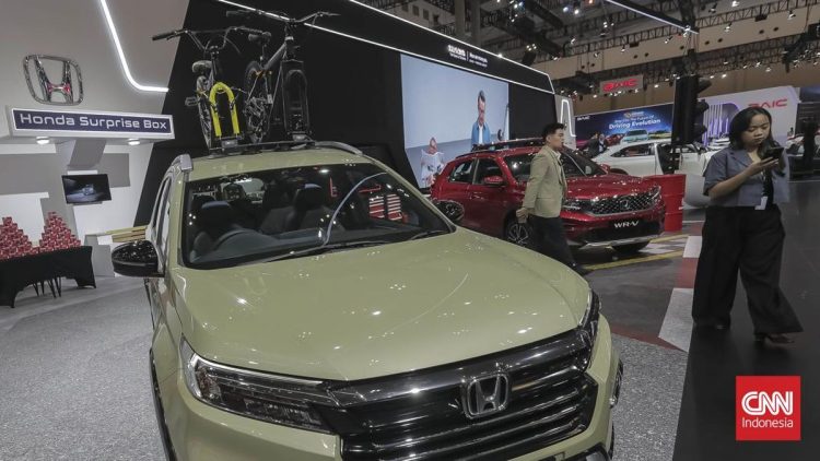 Mobil Baru Kurang Atraktif, Minta Insentif dari Pemerintah