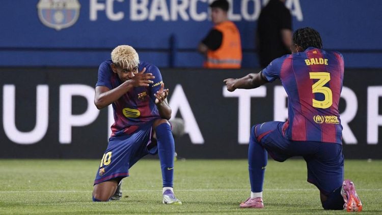 Barcelona Kalahkan Como, Rashford Trending