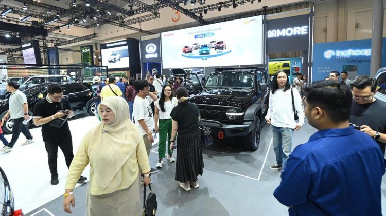 Sebagian Pengunjung GIIAS 2025 Belum Membuat Keputusan Beli Mobil Baru