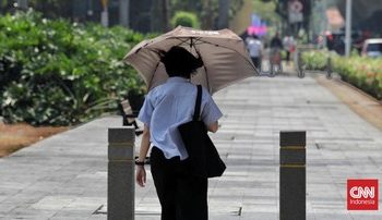 Kata Dokter tentang Payung Terbaik untuk Melindungi Kulit dari Terik Matahari