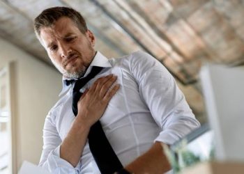 Nyeri Dada Sebagai Tanda Serangan Jantung Cek Gratis Di Sini