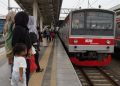 Kereta Lintas Timur Jakarta Kembali Normal Setelah Terhenti karena Gempa