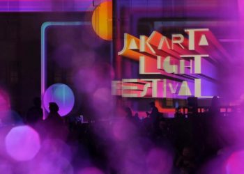Keindahan Instalasi Cahaya di Festival Cahaya Jakarta 2025