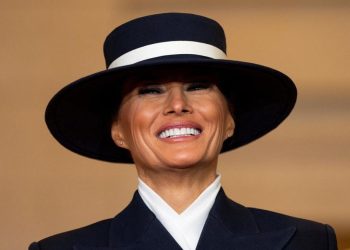 Melania Trump Jadi Model Cover Vanity Fair, Karyawan Protes Keras