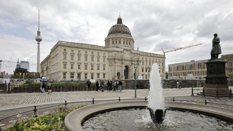 Kota-Kota Eropa yang Memanjakan Turis dengan Hadiah Menarik