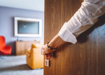 Transvision Semakin Canggih dan Personal di Hotel Bali hingga Lombok