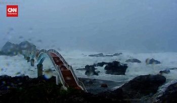 Topan Podul Menghantam Taiwan Mengakibatkan Kepanikan di Kalangan Warga
