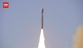 Peluncuran Roket Lijian-1 Y10 oleh China yang Menegangkan