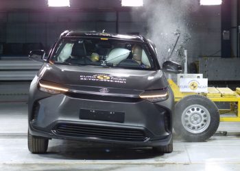 Fasilitas Uji Tabrak Mobil Baru di Bekasi dan Apa Saja Isinya