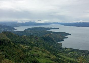 Ilmuwan Mengungkap Cara Manusia Bertahan dari Erupsi Gunung Toba