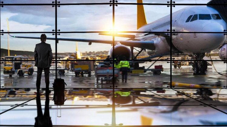 Cara Mengatasi Ketinggalan Pesawat dan Kebijakan Refund yang Perlu Diketahui