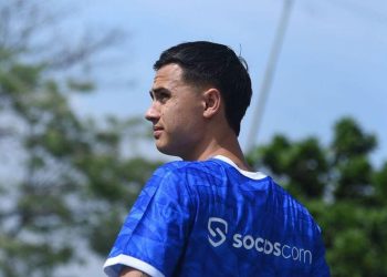 Thom Haye dan Eliano Tampil Perdana di Pertandingan Persib Melawan Persebaya