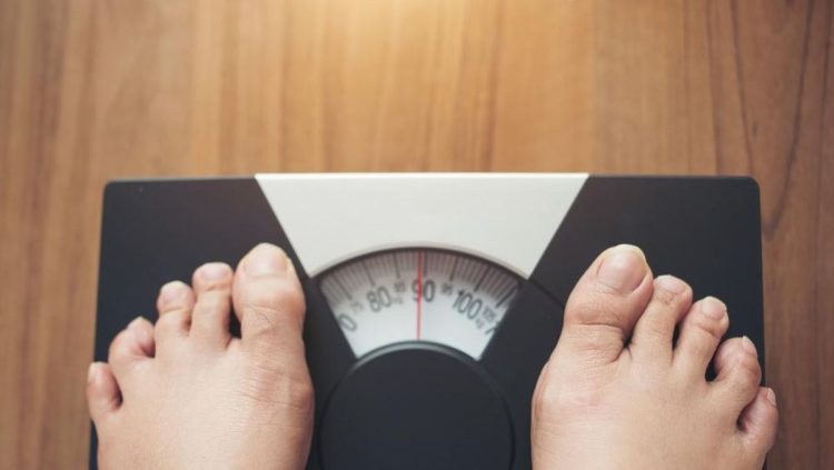 Mitos atau Fakta, Apakah Kurang Tidur Menyebabkan Kenaikan Berat Badan?