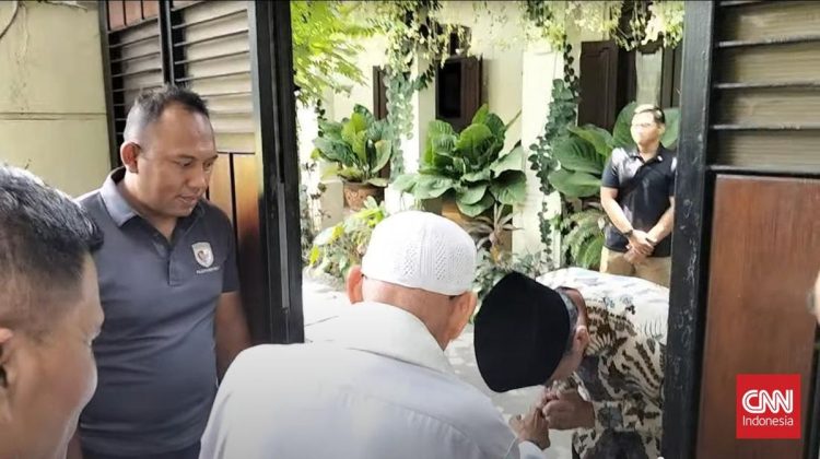 Jokowi Terima Kedatangan dan Sungkem kepada Abu Bakar Ba’asyir