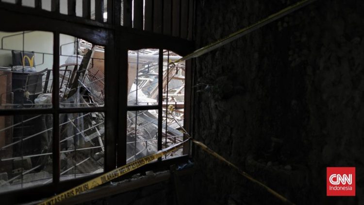 Korban Luka Bakar Parah di Ledakan Pamulang Dirawat di Rumah Sakit