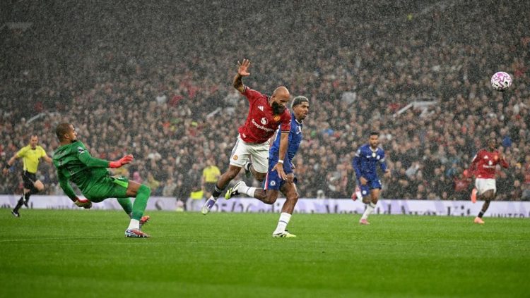 Drama Dua Kartu Merah, MU Berjuang Keras Kalahkan Chelsea