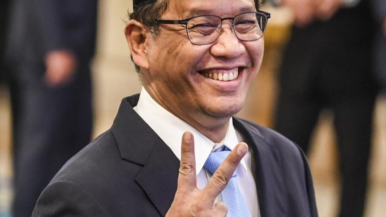 Purbaya membahas pengganti Anggito yang pindah ke LPS menunggu perintah