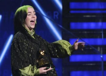 Sindiran Billie Eilish untuk Miliarder Dunia setelah Donasi Rp187 Miliar