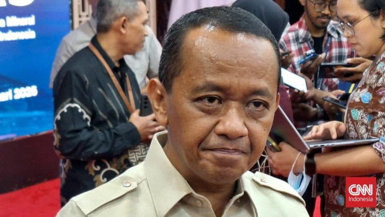 Bahlil Kirim Tim ke India Verifikasi Pembangunan PLTS Seharga 3 Sen