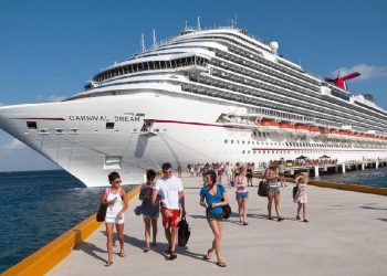 Kapal Pesiar Pertama di Dunia yang Ramah Muslim Siap Berlayar dari Malaysia