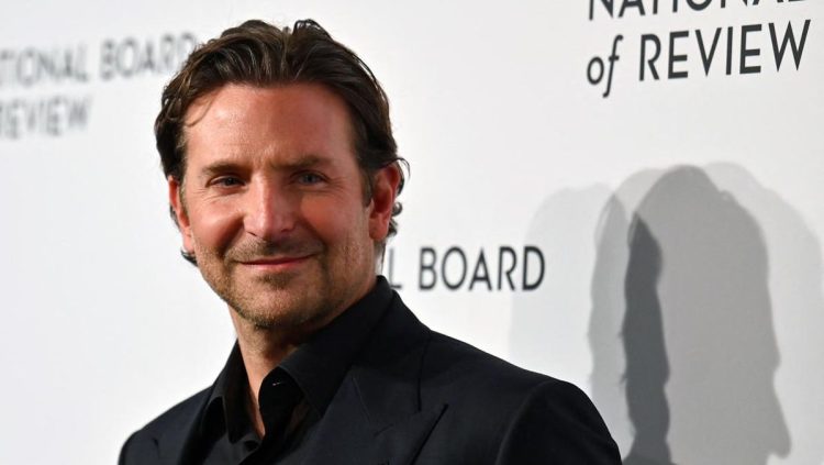 Bradley Cooper Diperbincangkan untuk Peran di Prekuel Ocean’s Eleven