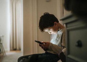 Langkah Indonesia, Negara Ini Juga Ingin Batasi Media Sosial untuk Anak