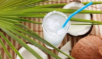 Manfaat Air Kelapa untuk Kesehatan Ginjal