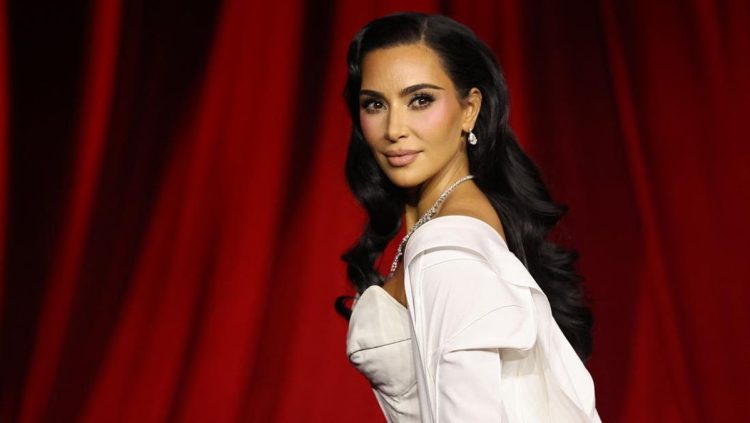 Alasan Kim Kardashian Menggugat Cerai Kanye West