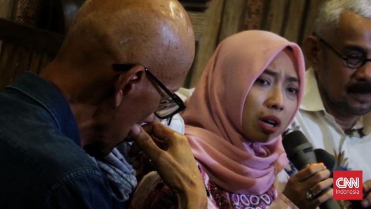 Keluarga Arya Daru Siap Datangi TKP dan Adu Bukti dengan Polisi