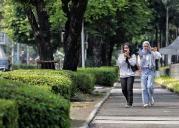 Durasi Olahraga Jalan Kaki yang Ideal untuk Menghindari Perut Buncit
