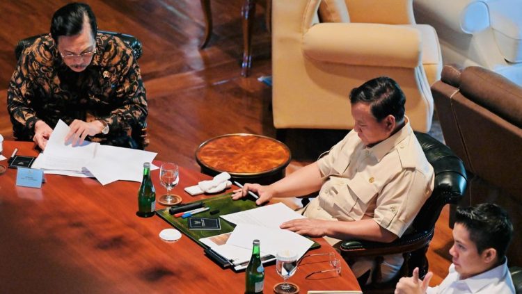 Prabowo Siapkan Keppres untuk Menyelesaikan Utang Kereta Cepat Menurut Luhut