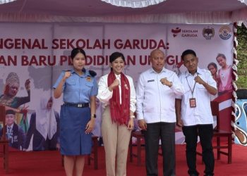 Perkenalan Sekolah Garuda oleh Menkominfo di Ambon