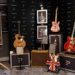 Kacamata John Lennon dan Gitar Oasis Dilelang di London