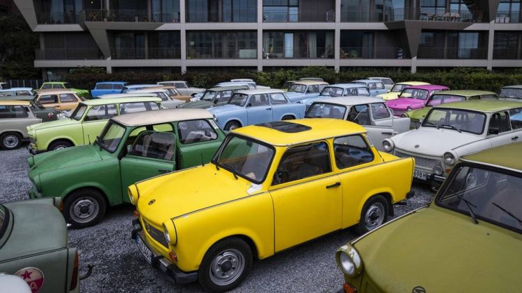 Mobil Terburuk Jerman Timur yang Menjadi Ikon Trabant