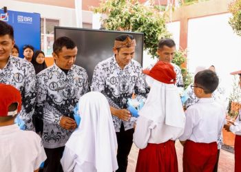 Peringatan Hari Guru Nasional 2025 di SDN Sukamahi 02 Megamendung