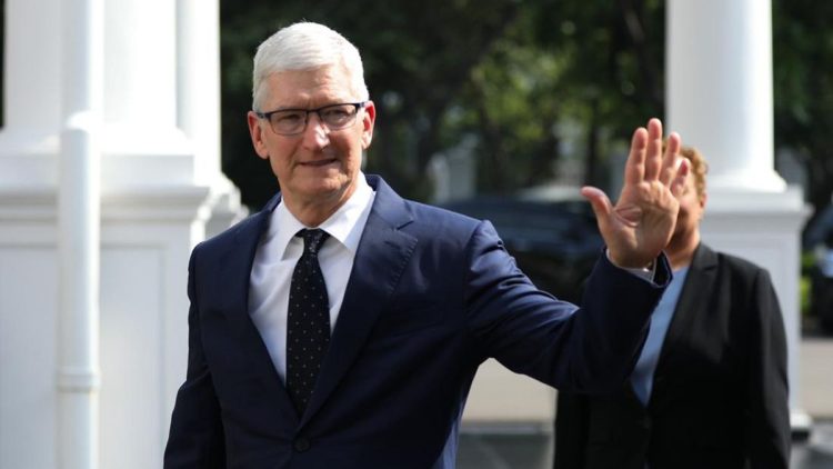 Tim Cook Dikabarkan Akan Mundur dari Apple Tahun Depan, Apa Alasannya?