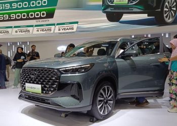 Varian Termurah Tiggo 8 CSH Diperkenalkan di GJAW 2025 dengan Harga Rp440 Juta