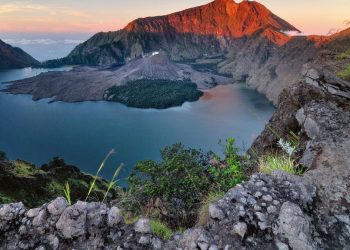 Harga Tiket Masuk Gunung Rinjani Naik Mulai 3 November 2025, Berikut Daftarnya