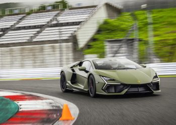 Bocah 9 Tahun Makassar Viral Terima Kado Ultah Mobil Mewah Senilai Rp23 Miliar