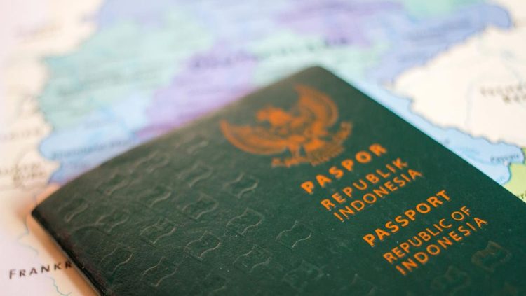Paspor Indonesia Memiliki Fitur Keamanan Baru Mulai November 2025