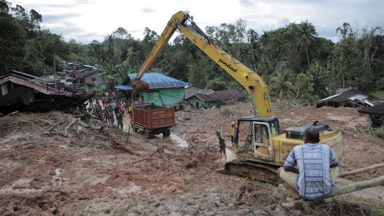Kementerian PU Mengirim 402 Relawan ke Lokasi Bencana di Sumatra