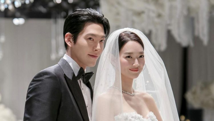 Kebahagiaan Pernikahan Shin Min-ah dan Kim Woo-bin Tampil dalam Potret Terbaru