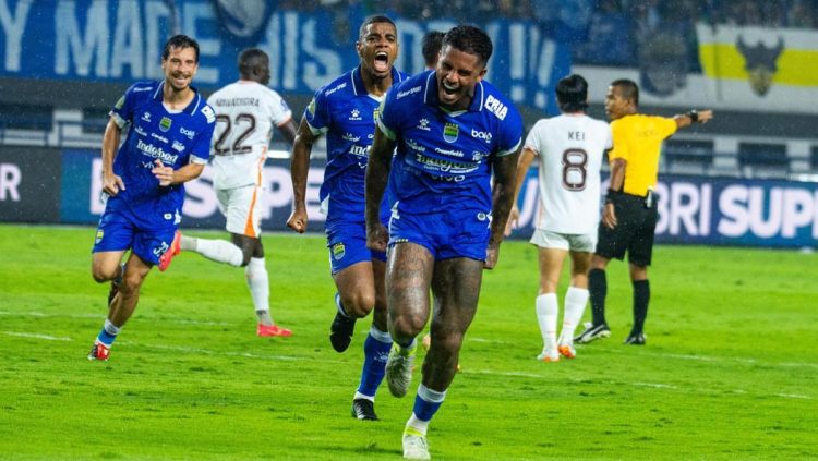 Reaksi Pertandingan Persib Melawan Ratchaburi di 16 Besar UCL 2 yang Bersahabat
