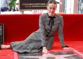 Bintang American Horror Story Menerima Penghargaan Hollywoo Walk of Fame
