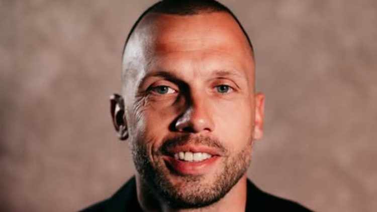 Media Belanda Sebut John Heitinga Calon Pelatih Timnas Indonesia